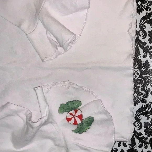 CHRISTMAS TOP GORGEOUS! 18-24M ✂️PRICED TO SELL✂️ - Picture 3 of 7